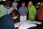 20070807_003303 Studiando la mappa MM.jpg